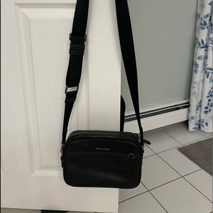 Like New used once!!   Coach crossbody.